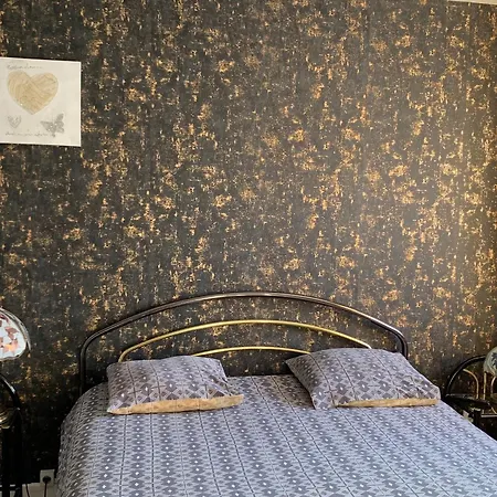 Sejour Paisible Dans La Campagne De Mont-l'etroit, Proche De Sites Historiques - Fr-1-584-381 * Mont-l'Etroit