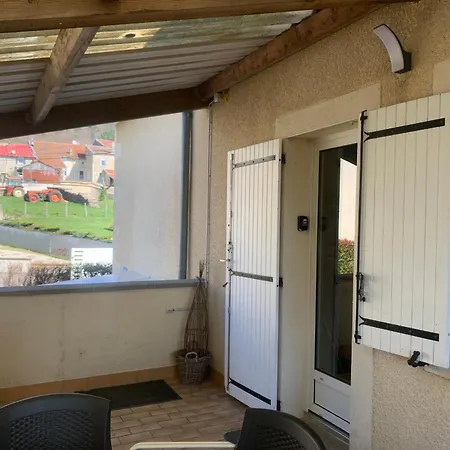 Holiday home Sejour Paisible Dans La Campagne De Mont-l'etroit, Proche De Sites Historiques - Fr-1-584-381