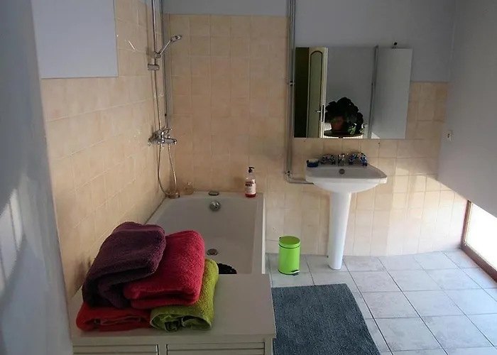 Holiday home Sejour Paisible Dans La Campagne De Mont-l'etroit, Proche De Sites Historiques - Fr-1-584-381 Mont-l'Etroit