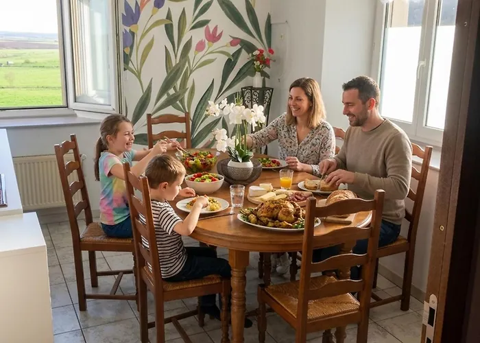 Sejour Paisible Dans La Campagne De Mont-l'etroit, Proche De Sites Historiques - Fr-1-584-381 Holiday home