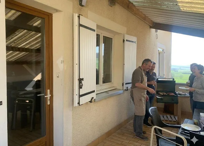 Holiday home Sejour Paisible Dans La Campagne De Mont-l'etroit, Proche De Sites Historiques - Fr-1-584-381 Mont-l'Etroit